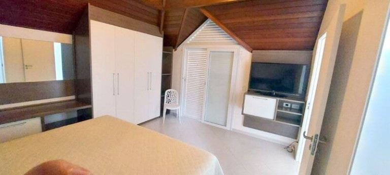 Imagem Casa com 4 Quartos à Venda, 230 m² em Peruíbe Imagem Casa com 4 Quartos à Venda, 230 m² em Peruíbe