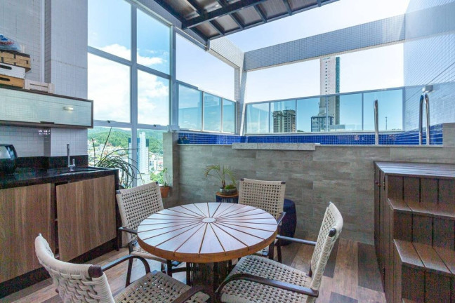 Imagem Cobertura com 3 Quartos à Venda, 222 m² em Pioneiros - Balneário Camboriú Imagem Cobertura com 3 Quartos à Venda, 222 m² em Pioneiros - Balneário Camboriú