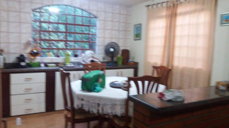 Imagem Casa com 7 Quartos à Venda, 7 m² em Monte Castelo - São José Dos Campos