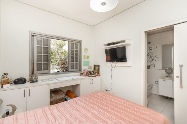 Imagem Casa com 3 Quartos à Venda, em Vila Mariana - São Paulo Imagem Casa com 3 Quartos à Venda, em Vila Mariana - São Paulo
