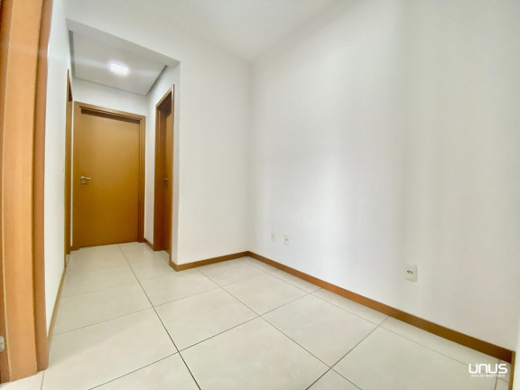 Imagem Apartamento com 3 Quartos à Venda, 130 m² em Barreiros - São José