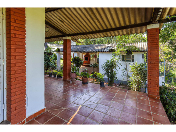 Imagem Imóvel com 2 Quartos à Venda, 200 m² em Guacuri - Itupeva Imagem Imóvel com 2 Quartos à Venda, 200 m² em Guacuri - Itupeva