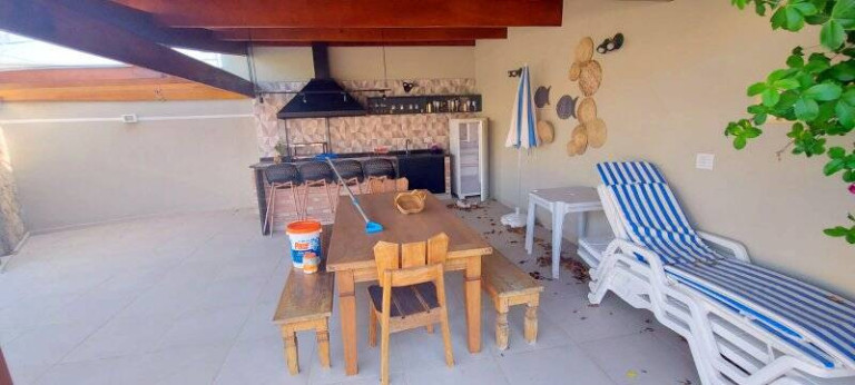 Imagem Casa com 3 Quartos à Venda, 558 m² em São João Batista - Peruíbe Imagem Casa com 3 Quartos à Venda, 558 m² em São João Batista - Peruíbe