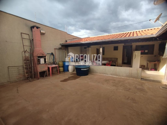Imagem Casa com 2 Quartos à Venda, 200 m² em Conjunto Maringá Ii - Uberaba Imagem Casa com 2 Quartos à Venda, 200 m² em Conjunto Maringá Ii - Uberaba