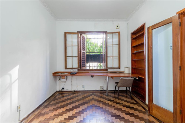 Imagem Casa com 3 Quartos à Venda, 211 m² em Menino Deus - Porto Alegre Imagem Casa com 3 Quartos à Venda, 211 m² em Menino Deus - Porto Alegre