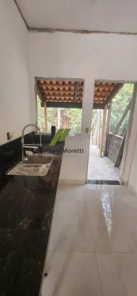 Imagem Casa com 2 Quartos à Venda, 132 m²