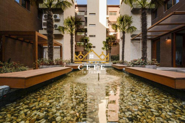 Imagem Imóvel com 3 Quartos à Venda, 274 m² em Centro - Gramado