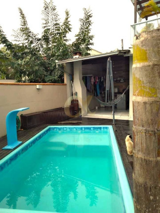 Imagem Casa com 2 Quartos à Venda, 167 m² em Jardim Sofia - Joinville