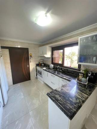 Imagem Casa com 4 Quartos à Venda, 240 m² em Centro - Torres