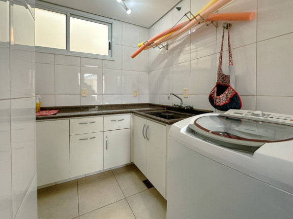 Imagem Casa com 3 Quartos à Venda, 334 m² em Capoeiras - Florianópolis