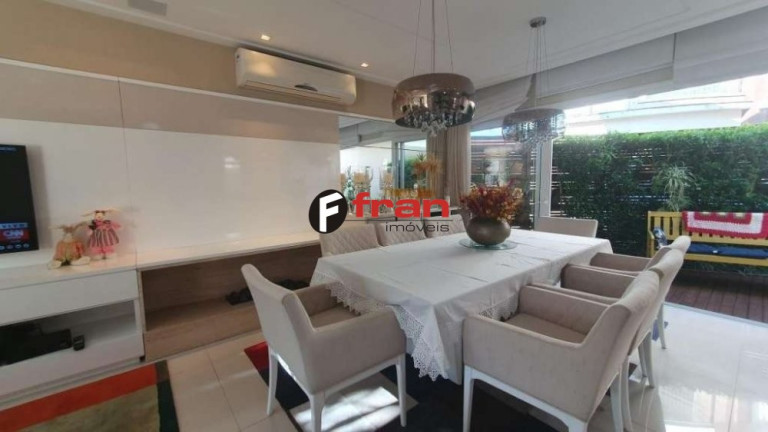 Imagem Casa com 3 Quartos à Venda, 204 m² em Córrego Grande - Florianópolis
