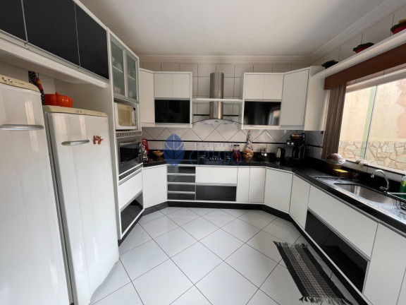 Imagem Sobrado com 4 Quartos à Venda, 300 m² em Parque Brasília 2ª Etapa - Anápolis Imagem Sobrado com 4 Quartos à Venda, 300 m² em Parque Brasília 2ª Etapa - Anápolis