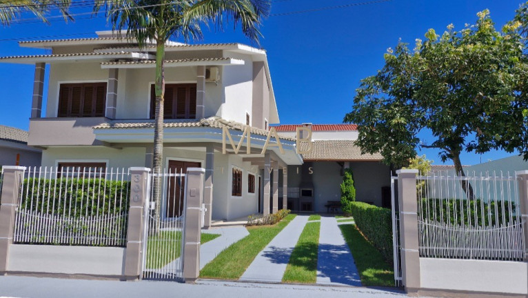 Imagem Casa com 4 Quartos à Venda, 240 m² em Ingleses - Florianópolis