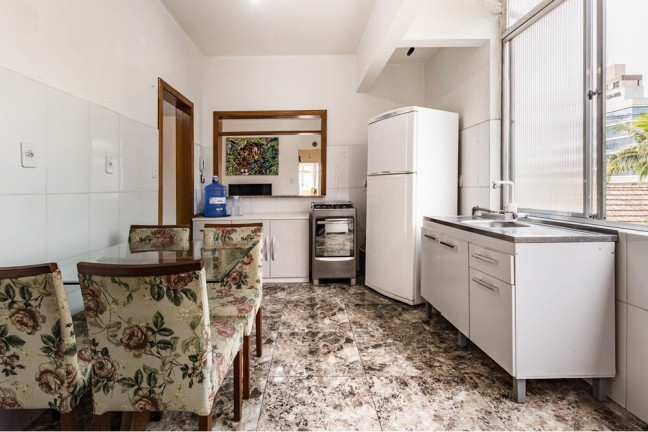 Imagem Apartamento com 3 Quartos à Venda, 75 m² em Higienópolis - Porto Alegre Imagem Apartamento com 3 Quartos à Venda, 75 m² em Higienópolis - Porto Alegre