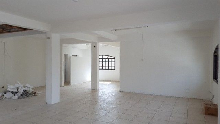 Imagem Casa com 2 Quartos à Venda, 440 m² em Bairro Alto - Curitiba Imagem Casa com 2 Quartos à Venda, 440 m² em Bairro Alto - Curitiba