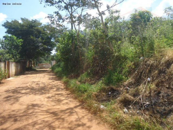 Imagem Terreno à Venda, 360 m² em Araças 2º Seção - Mateus Leme