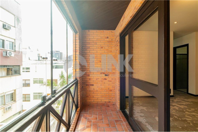 Imagem Imóvel com 3 Quartos à Venda, 166 m² em Petrópolis - Porto Alegre