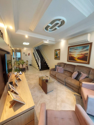 Imagem Casa com 4 Quartos à Venda, 228 m² em Aparecida - Santos