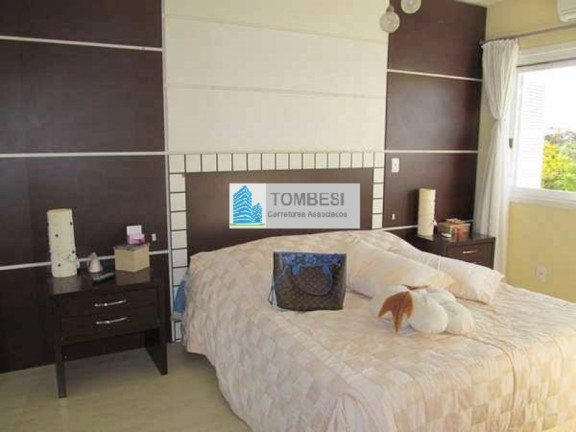 Imagem Sobrado com 3 Quartos à Venda, 207 m² em Jardim Itu - Porto Alegre