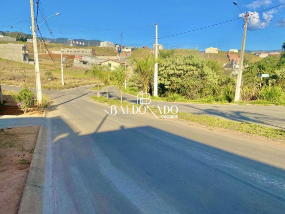 Terreno à Venda, 313 m² em Centro - Extrema