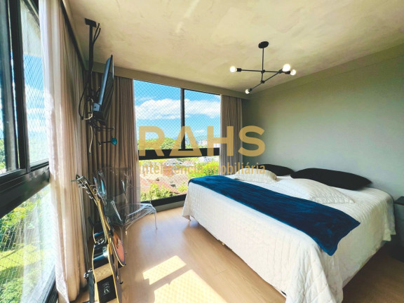 Imagem Casa com 3 Quartos à Venda, 294 m² em América - Joinville Imagem Casa com 3 Quartos à Venda, 294 m² em América - Joinville