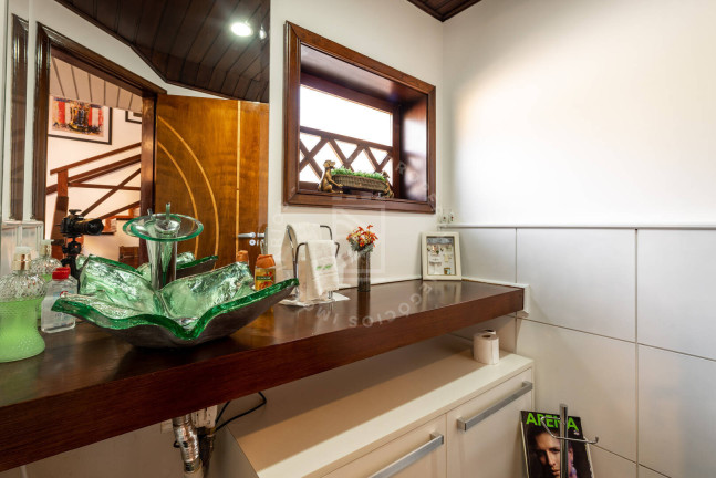 Imagem Casa com 5 Quartos à Venda, 1 m² em Jardim Manancial - Campos Do Jordão Imagem Casa com 5 Quartos à Venda, 1 m² em Jardim Manancial - Campos Do Jordão