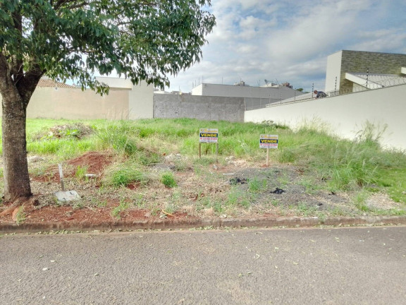 Imagem Terreno à Venda, em Arapongas Imagem Terreno à Venda, em Arapongas