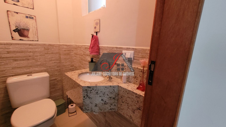 Imagem Sobrado com 3 Quartos à Venda, 134 m² em Santo Inácio - Curitiba