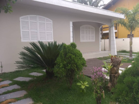 Imagem Casa com 4 Quartos à Venda, em Rio Tavares - Florianópolis Imagem Casa com 4 Quartos à Venda, em Rio Tavares - Florianópolis