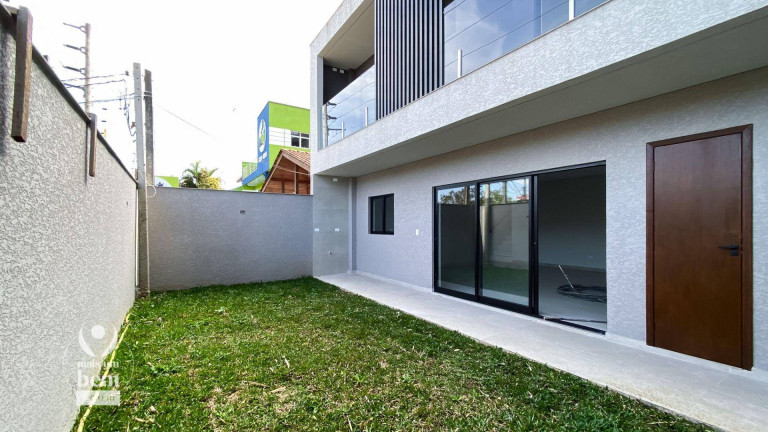 Sobrado com 3 Quartos à Venda, 189 m² em Boa Vista - Curitiba