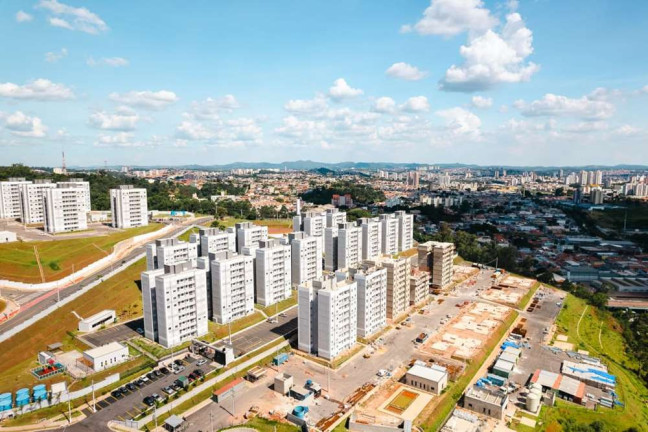 Apartamento com 3 Quartos para Alugar, 54 m² em Jardim Carlos Gomes - Jundiaí