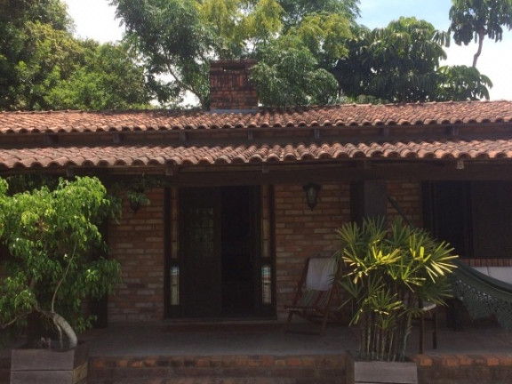 Imagem Casa com 3 Quartos à Venda, 1.980 m² em águas Claras - Viamão