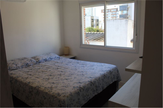 Imagem Imóvel com 2 Quartos à Venda, em Santana - Porto Alegre Imagem Imóvel com 2 Quartos à Venda, em Santana - Porto Alegre
