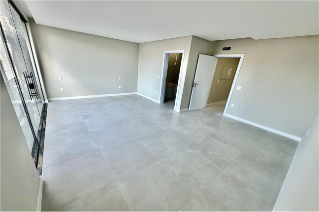 Imagem Casa com 3 Quartos à Venda, 264 m² em Nações - Balneário Camboriú Imagem Casa com 3 Quartos à Venda, 264 m² em Nações - Balneário Camboriú
