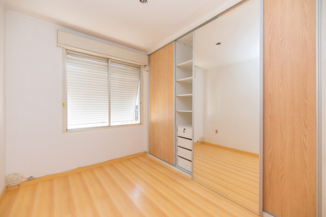 Imagem Imóvel com 2 Quartos à Venda, 76 m² em Tristeza - Porto Alegre Imagem Imóvel com 2 Quartos à Venda, 76 m² em Tristeza - Porto Alegre