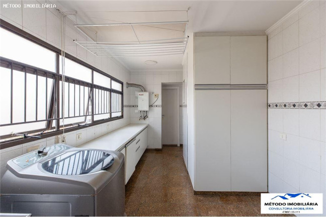 Imagem Imóvel com 3 Quartos à Venda, 230 m² em Moema - São Paulo Imagem Imóvel com 3 Quartos à Venda, 230 m² em Moema - São Paulo