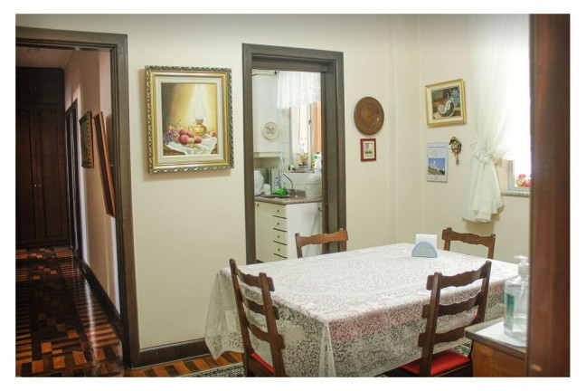Imagem Apartamento com 3 Quartos à Venda, 183 m² em Centro - Curitiba
