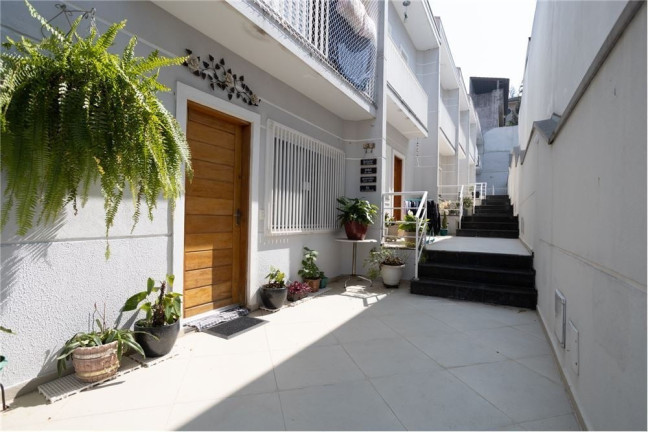 Casa com 2 Quartos à Venda,  em Vila Irmãos Arnoni - São Paulo