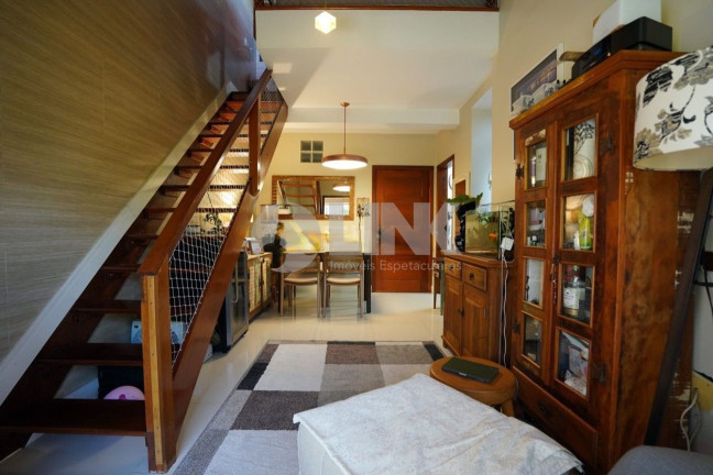 Imagem Imóvel com 3 Quartos à Venda, 120 m² em Moinhos De Vento - Porto Alegre