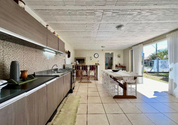 Imagem Casa com 3 Quartos à Venda, 100 m² em Rainha Do Mar - Xangri-lá Imagem Casa com 3 Quartos à Venda, 100 m² em Rainha Do Mar - Xangri-lá