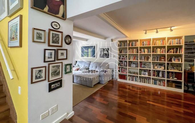 Imagem Casa com 4 Quartos à Venda, 326 m² em Alto De Pinheiros - São Paulo