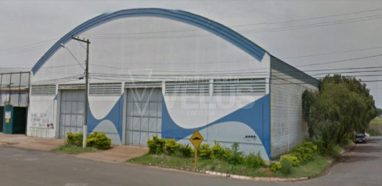 Imóvel Comercial para Alugar, 1.500 m² em Vila Nastri - Itapetininga