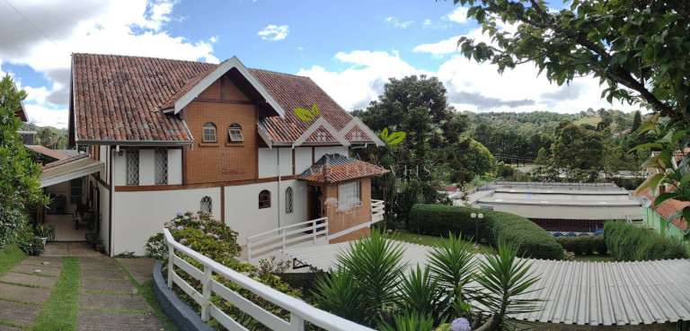 Imagem Casa com 4 Quartos à Venda, 250 m² em Vila Nova Suíça - Campos Do Jordão