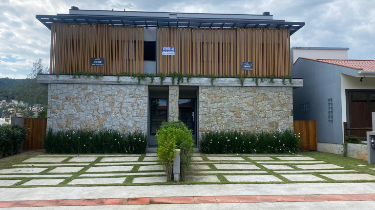 Imagem Casa com 3 Quartos à Venda, 150 m² em Jardim Panorâmico - Garopaba Imagem Casa com 3 Quartos à Venda, 150 m² em Jardim Panorâmico - Garopaba