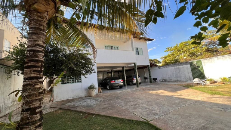 Imagem Sobrado com 3 Quartos à Venda, 316 m² em Setor Jaó - Goiânia Imagem Sobrado com 3 Quartos à Venda, 316 m² em Setor Jaó - Goiânia