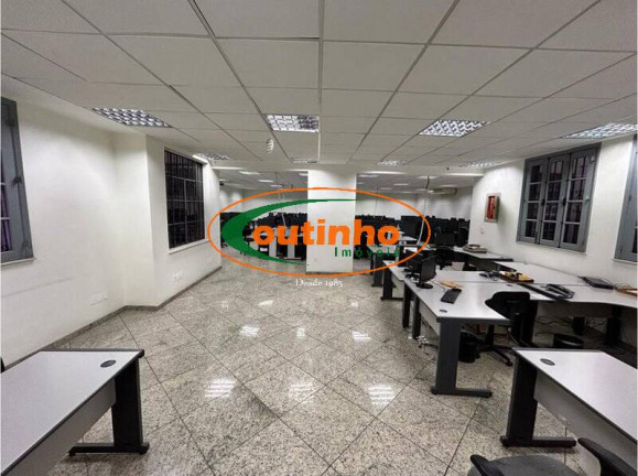 Imagem Imóvel Comercial à Venda, 710 m² em Maracanã - Rio De Janeiro Imagem Imóvel Comercial à Venda, 710 m² em Maracanã - Rio De Janeiro