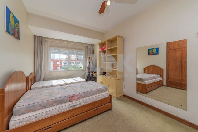 Imagem Apartamento com 3 Quartos à Venda, 171 m² em Rio Branco - Porto Alegre Imagem Apartamento com 3 Quartos à Venda, 171 m² em Rio Branco - Porto Alegre