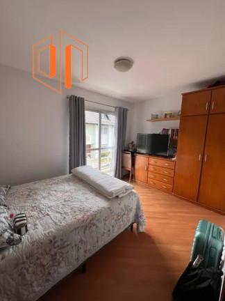 Imagem Sobrado com 3 Quartos à Venda, 160 m² em Santa Felicidade - Curitiba Imagem Sobrado com 3 Quartos à Venda, 160 m² em Santa Felicidade - Curitiba