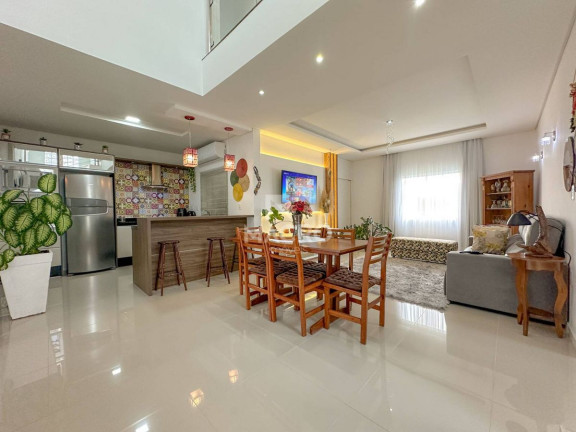 Imagem Casa com 3 Quartos à Venda, 150 m² em Centro - Schroeder Imagem Casa com 3 Quartos à Venda, 150 m² em Centro - Schroeder