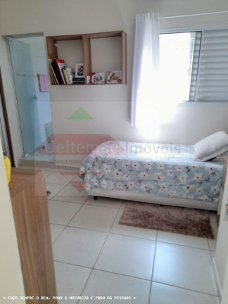 Imagem Casa com 2 Quartos à Venda, 74 m² em Vila Sao Geraldo - Taubaté Imagem Casa com 2 Quartos à Venda, 74 m² em Vila Sao Geraldo - Taubaté